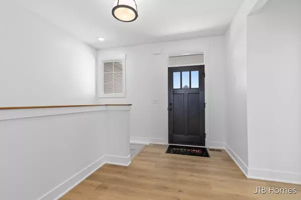 Allendale, MI 49401,11386 Shoreline Drive #114