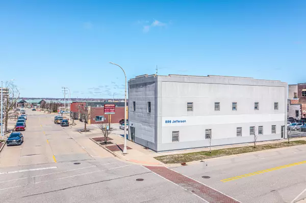 Muskegon, MI 49440,896 Jefferson Street