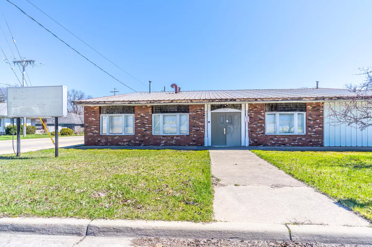 Muskegon, MI 49441,927 W Laketon Avenue