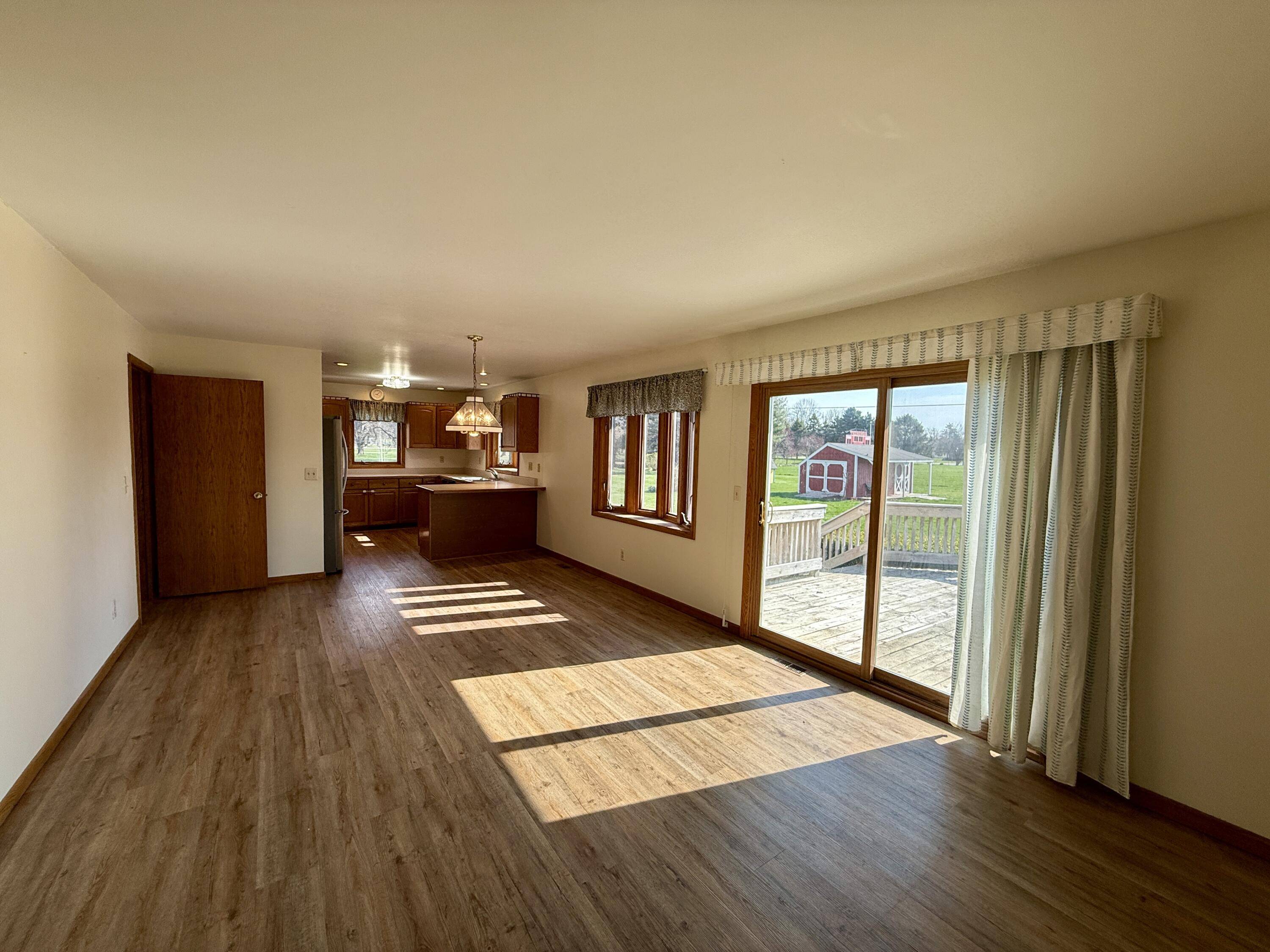 Tekonsha, MI 49092,125 S Meadow Avenue