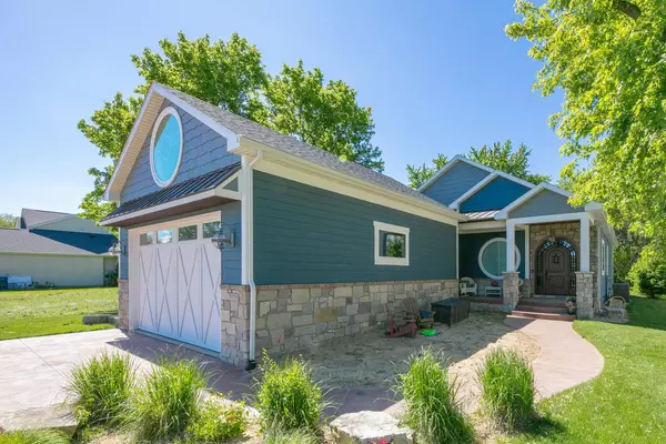Cassopolis, MI 49031,21373 Sail Bay Drive