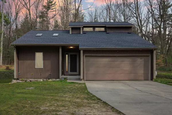 Greenville, MI 48838,12717 White Swan Drive