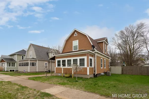 Holland, MI 49423,316 W 13th Street