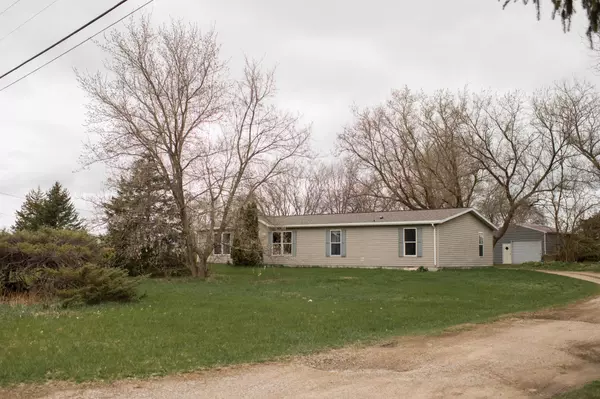1651 17 Mile Road, Kent City, MI 49330