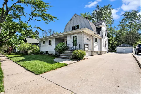 Chelsea, MI 48118,413 Madison Street