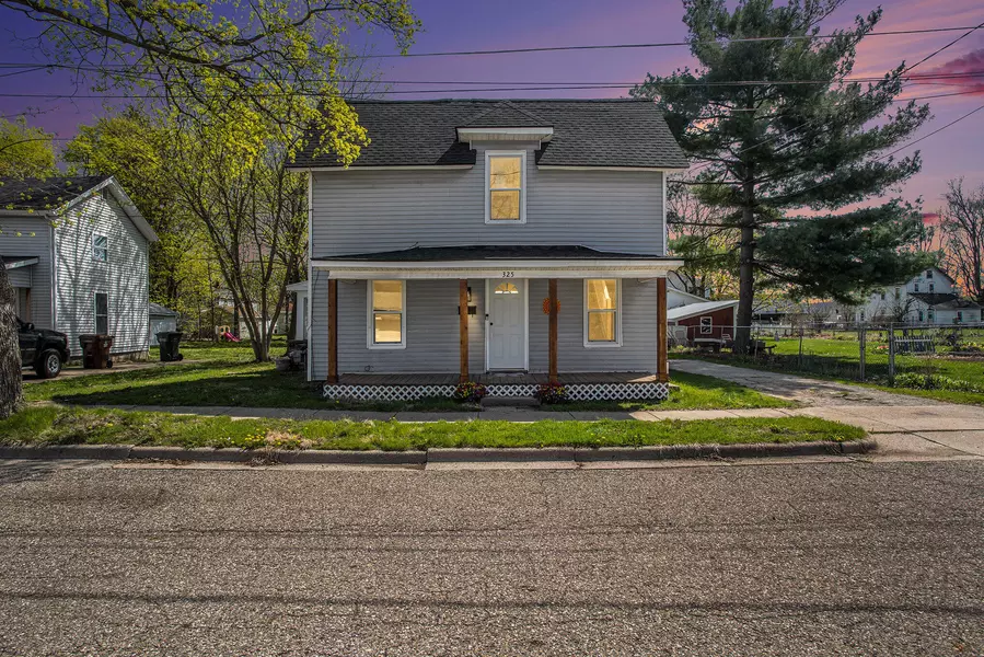325 Mitchell Street, Marshall, MI 49068