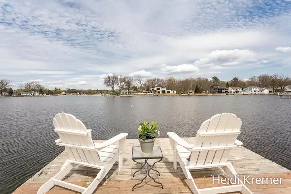Spring Lake, MI 49456,16933 Royal Lane