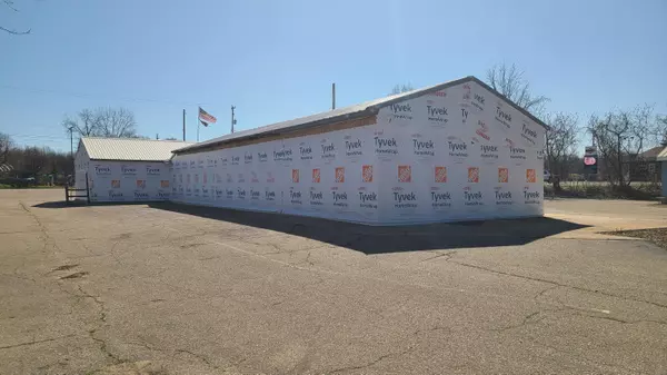 Portage, MI 49002,8324/8328 Portage Road