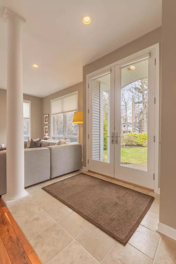 Saugatuck, MI 49453,417 Francis St