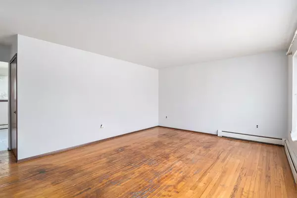 Farmington Hills, MI 48336,27968 Shiawassee Street