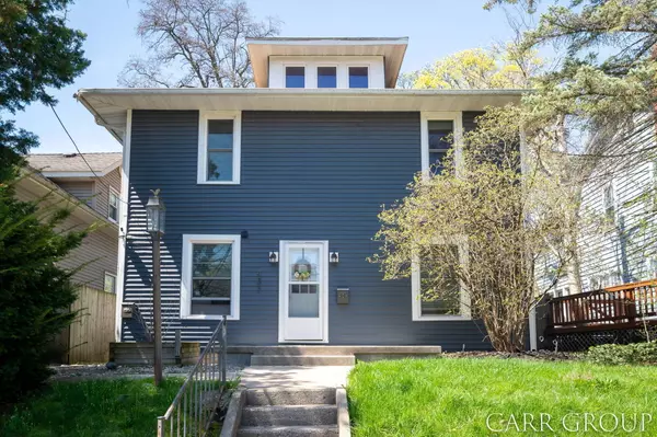East Grand Rapids, MI 49506,437 Rosewood SE Avenue