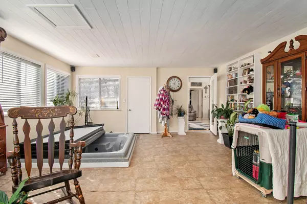 Edwardsburg, MI 49112,68880 Circle Drive