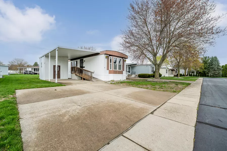 3017 Johnson Road #81, Stevensville, MI 49127