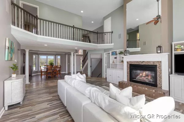 Ada, MI 49301,5401 Grand Valley NE Court