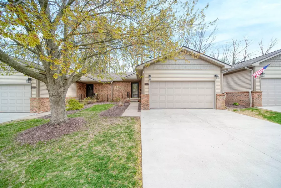 948 Moore Drive, Chelsea, MI 48118