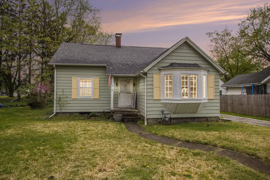 304 N Detroit Street, Buchanan, MI 49107