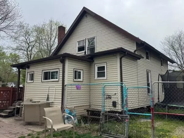 Three Rivers, MI 49093,1018 Fifth Street