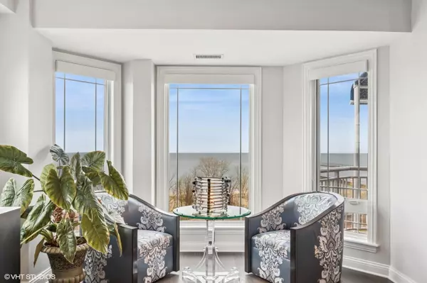 St. Joseph, MI 49085,200 Lake Street #7A/8A