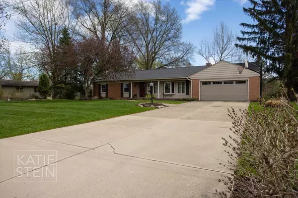 Grand Rapids, MI 49546,4270 Greenbrier SE Court