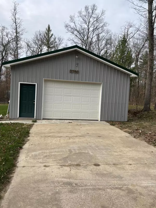 Wellston, MI 49689,3799 Maple Drive