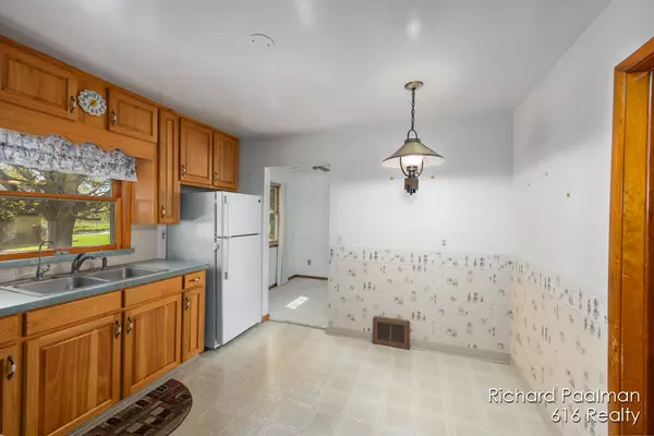 Sparta, MI 49345,827 12 Mile NW Road