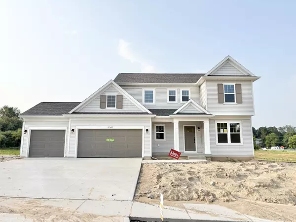 8345 Kettle Oak SE Drive, Alto, MI 49302