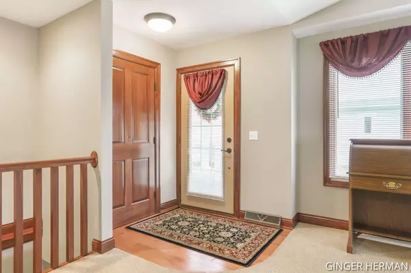 Grand Rapids, MI 49548,283 S Shoreside SE Drive