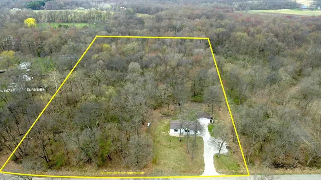 69440 S River Road, White Pigeon, MI 49099