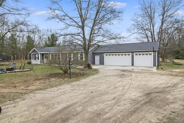Holton, MI 49425,7611 Holton Duck Lake Road
