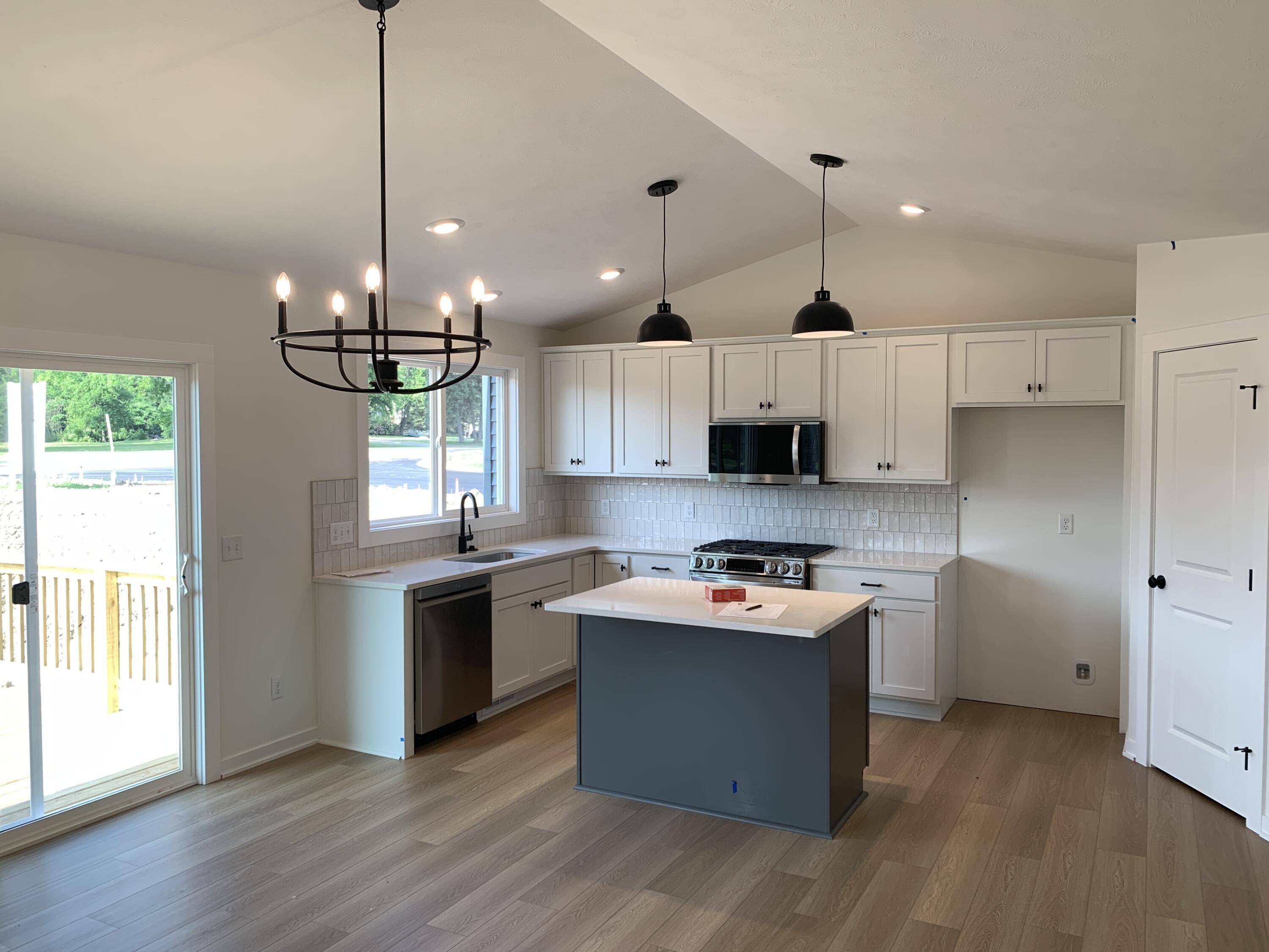 Comstock Park, MI 49321,978 Ellerston NW Street #33