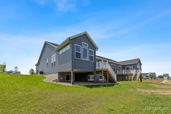 Allendale, MI 49401,7583 Brook Villa Court #15
