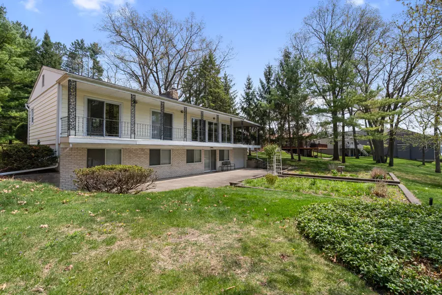 11253 Pinewood Drive, Jerome, MI 49249