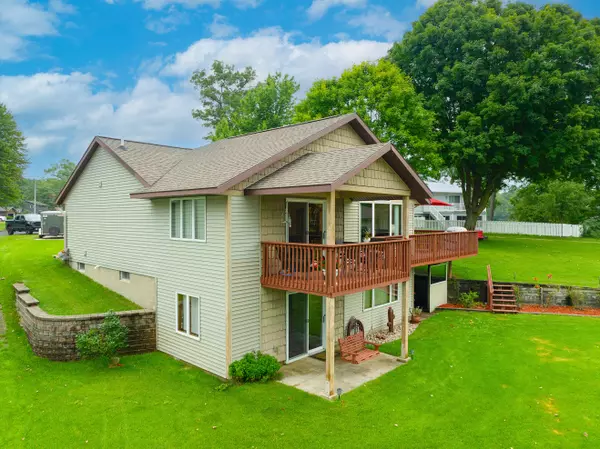 Muskegon, MI 49442,444 Whispering Oaks Drive