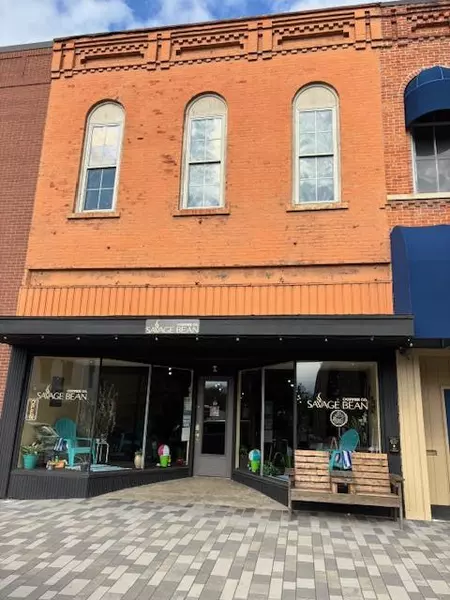 114 S Broadway Street, Cassopolis, MI 49031