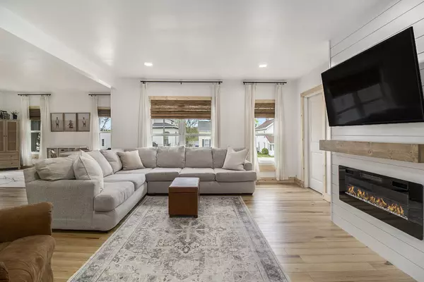 Hart, MI 49420,315 E Main Street