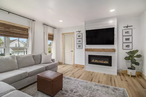 Hart, MI 49420,315 E Main Street