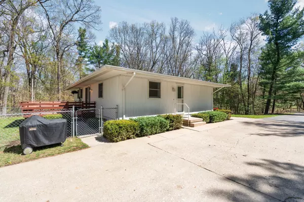 Gregory, MI 48137,13392 Rainbow Dr Drive