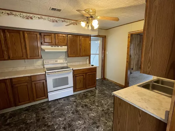Holton, MI 49425,2509 Skeels Road