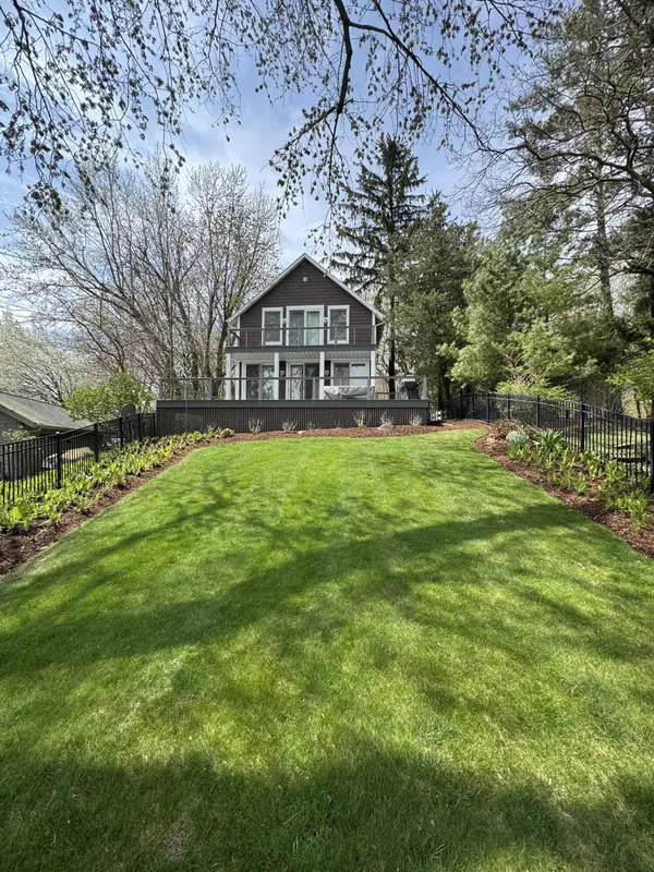 Saugatuck, MI 49453,53 Park Street