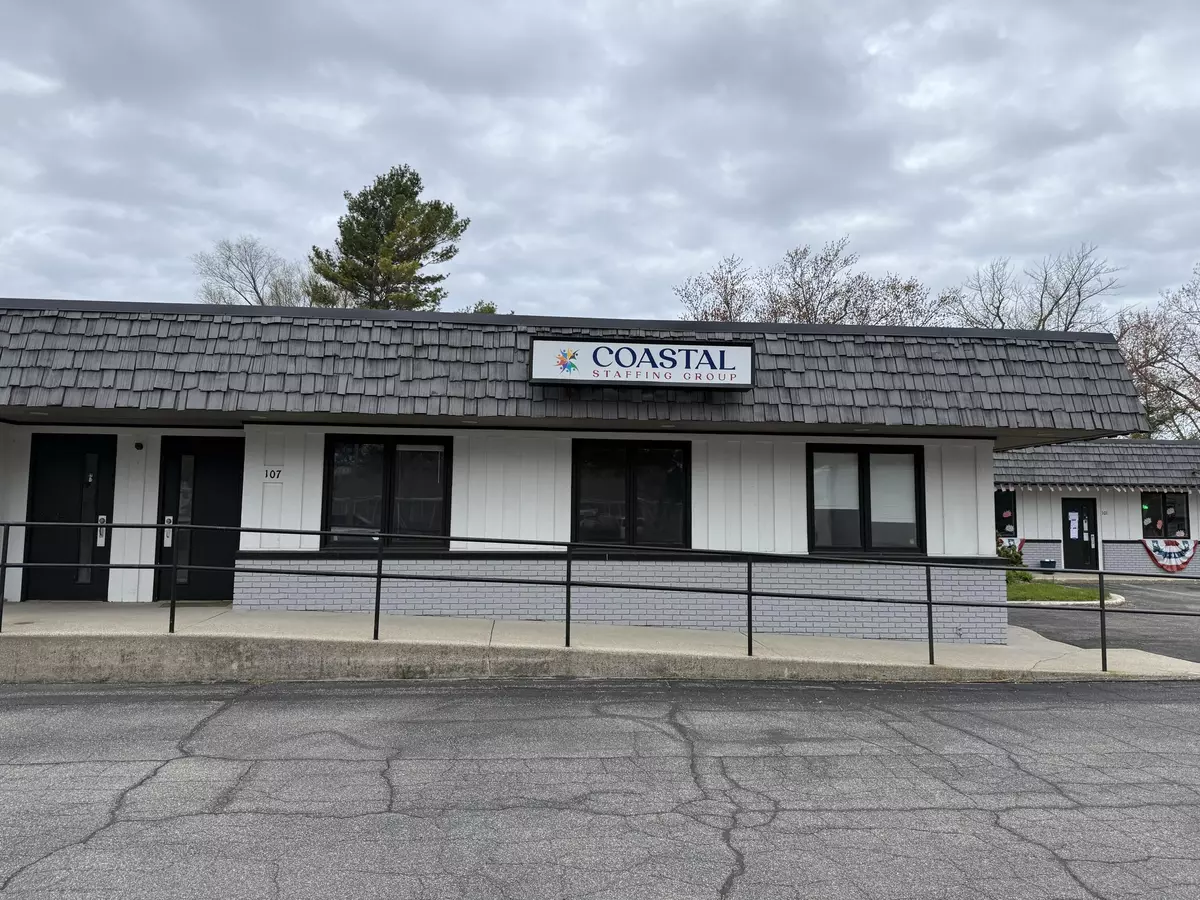 Grand Haven, MI 49417,601 S Beacon Boulevard #107