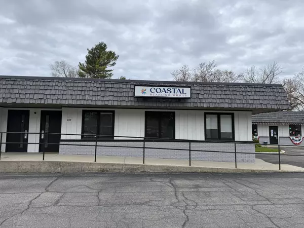 601 S Beacon Boulevard #107, Grand Haven, MI 49417