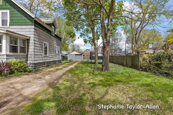 Grand Haven, MI 49417,1229 Franklin Avenue