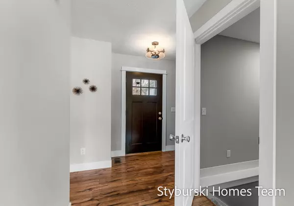 Nunica, MI 49448,12436 State Road