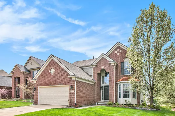 Howell, MI 48843,4261 Merriman Loop