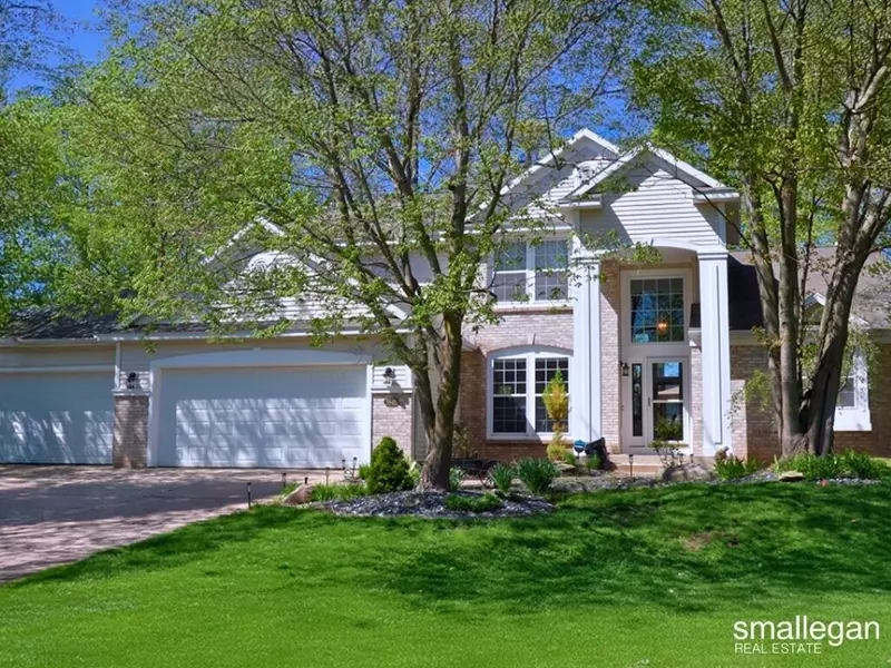 3549 Meadowgrove SE Drive, Kentwood, MI 49512