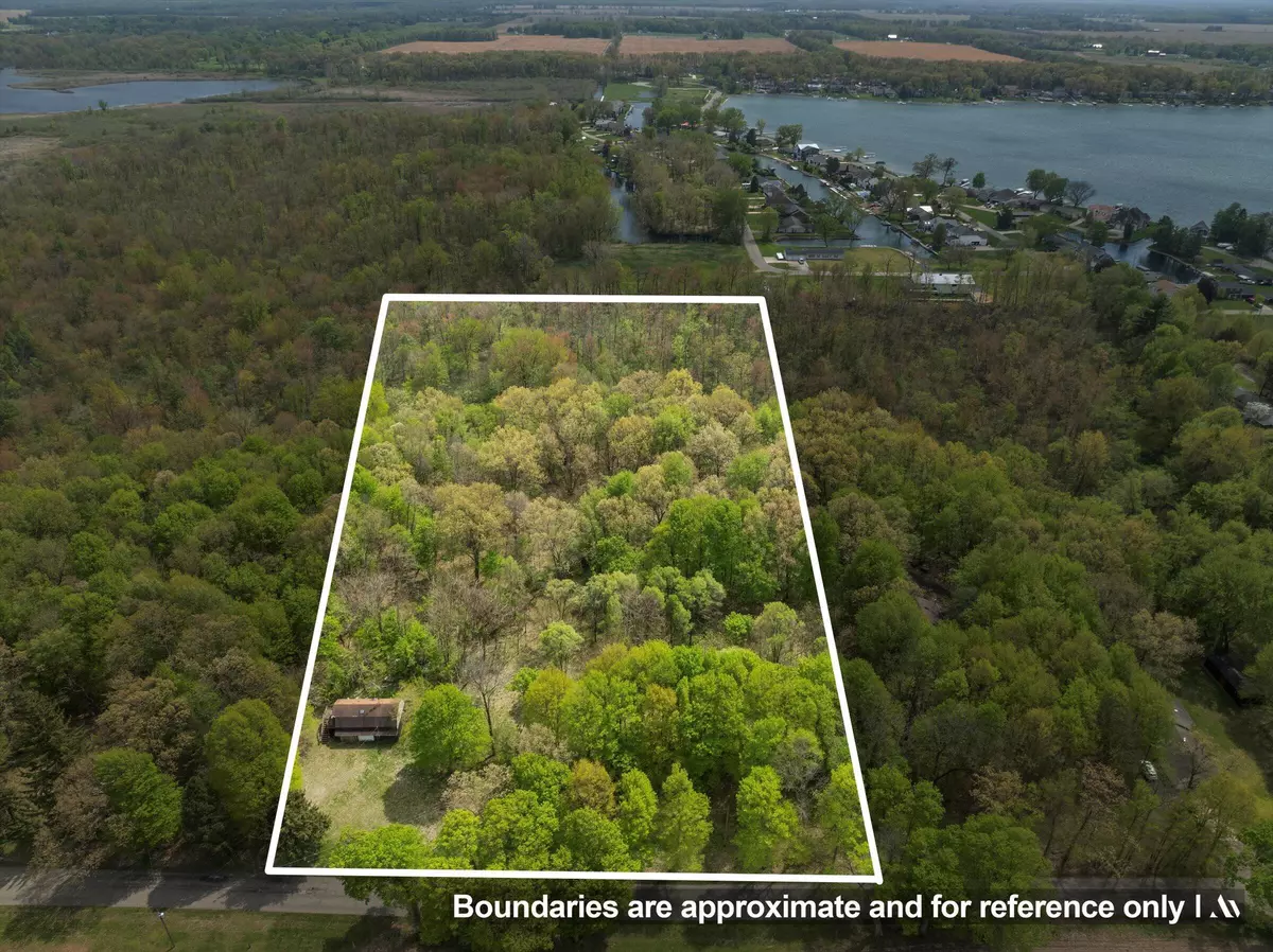 Edwardsburg, MI 49112,22993 N Shore Drive