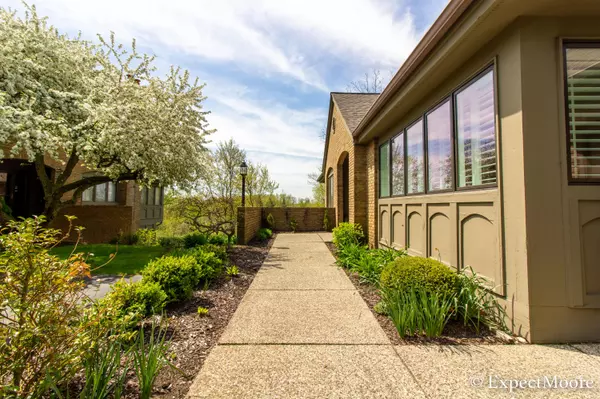 Grand Rapids, MI 49546,632 Cascade Hills SE Ridge