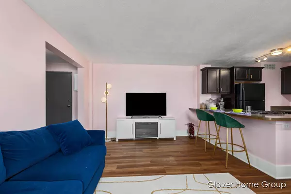 Grand Rapids, MI 49503,505 Cherry SE Street #201