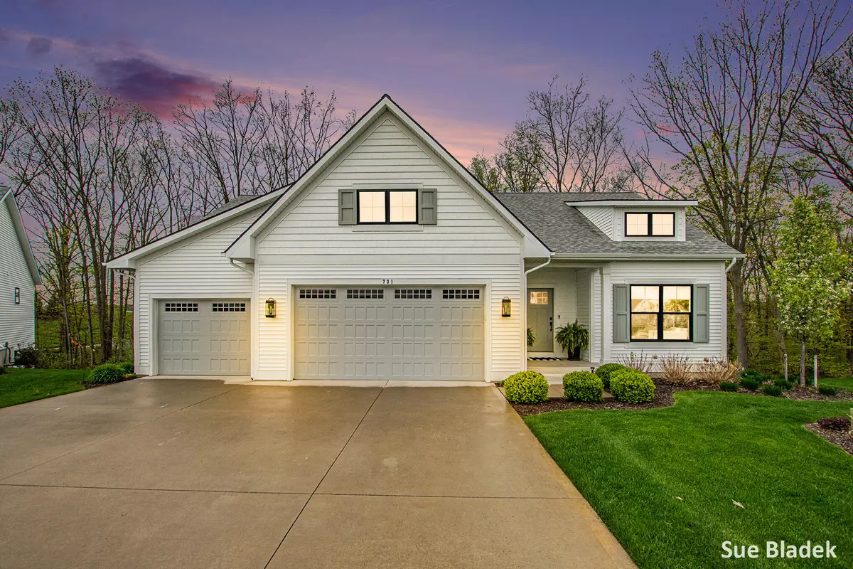 Grandville, MI 49418,731 Stonebriar Circle #15