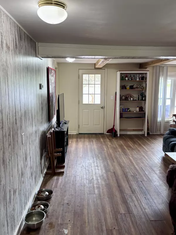 Colon, MI 49040,59170 Lakeshore Drive